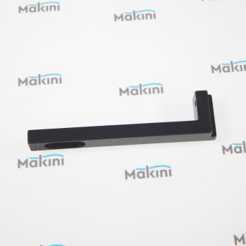 S04-09.00 #33 BOBBIN CASE HOLDER BRACKET (SUPPORTO FERMACESTELLO "V") / Кронштейн DUEFFE