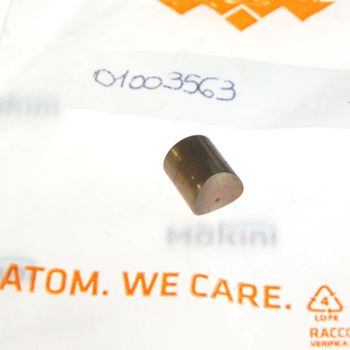 01003563  Втулка Atom